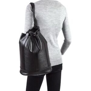 Louis Vuitton authentic Randonne PM shoulder bag bucket bag black Epi leather